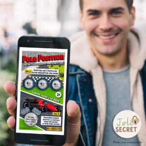 Carte numérique Pole Position version grattée tenue par un homme – message révélé- Jeu numérique tu vas être papa